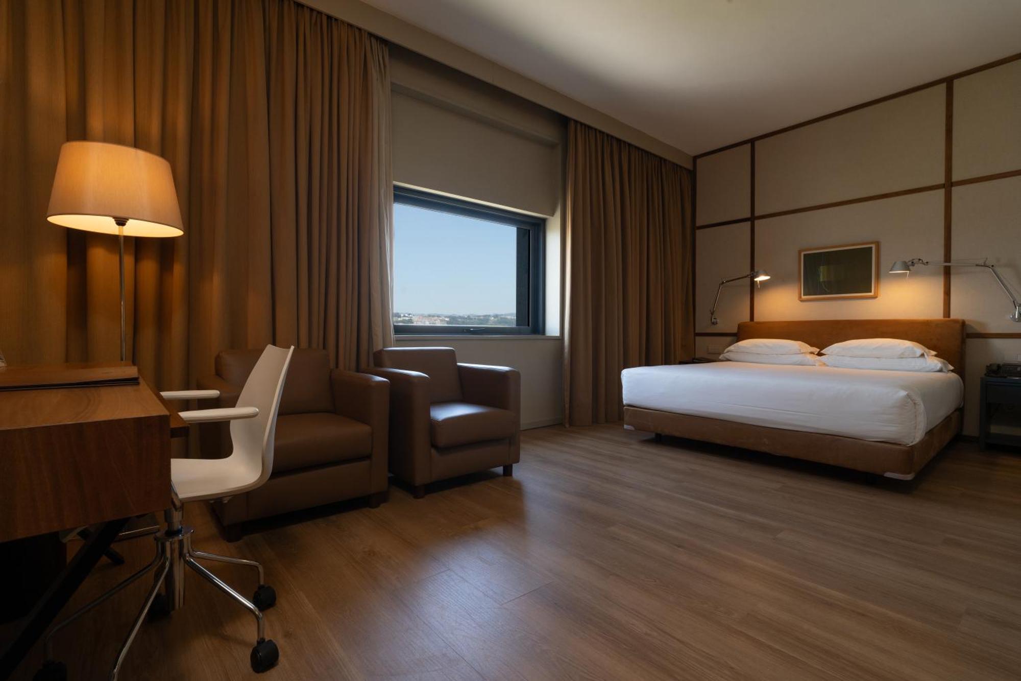 Hotel De Guimaraes Business & Spa Dış mekan fotoğraf