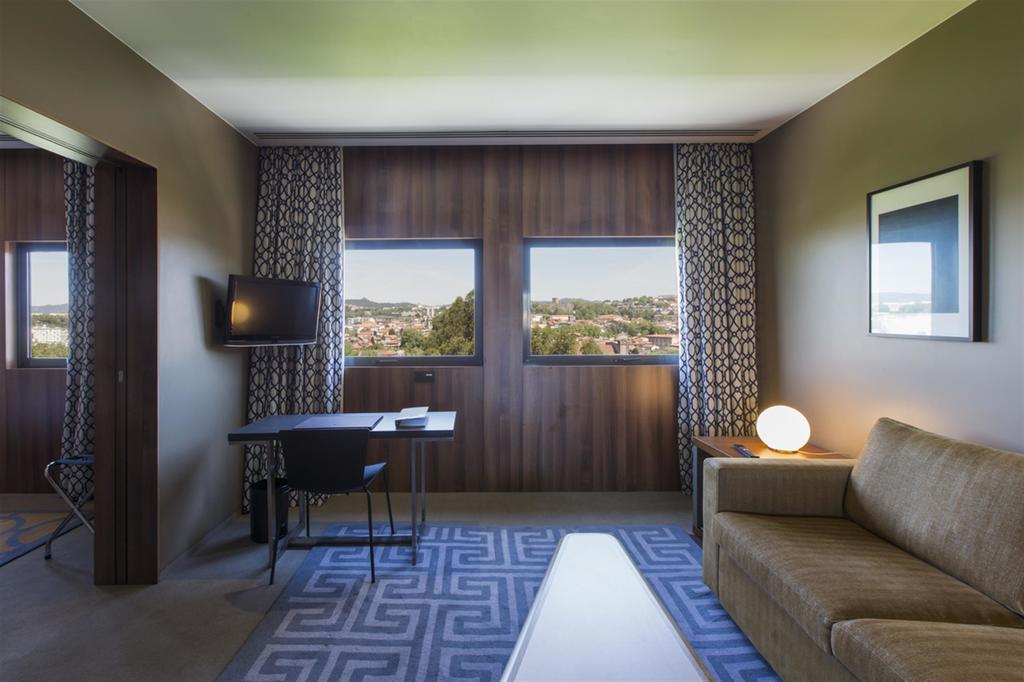 Hotel De Guimaraes Business & Spa Dış mekan fotoğraf